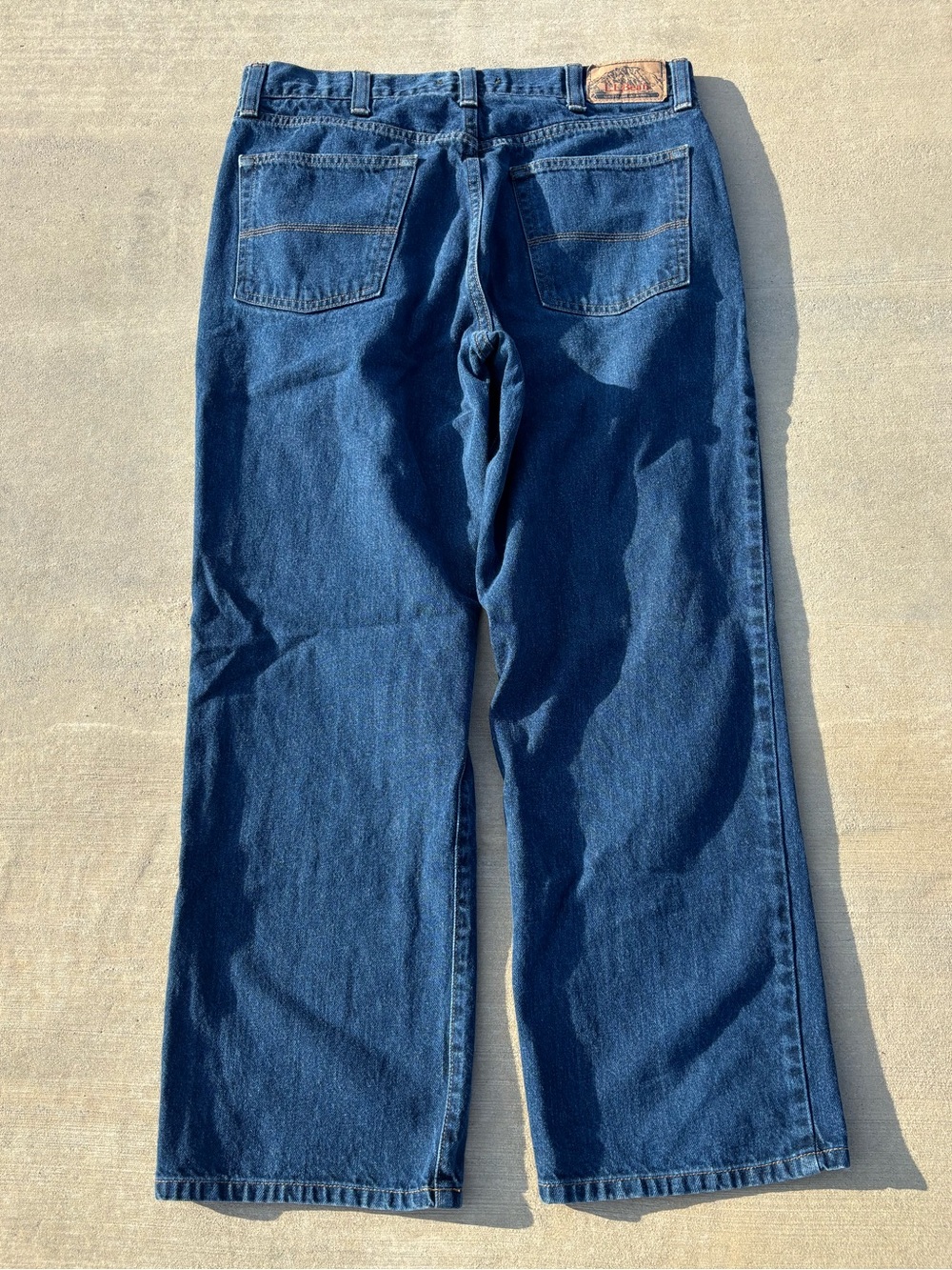 Vintage L.L. Bean Relaxed Straight Jeans — Deep Blue Denim size 34x29